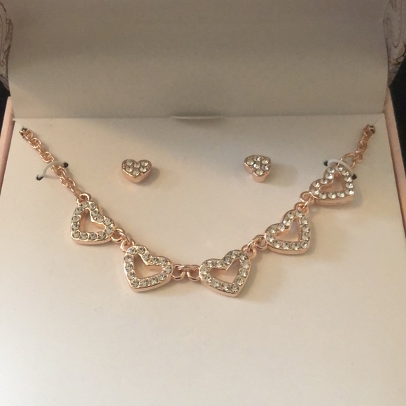 Charter Club necklace set in rose gold. - Picture 2 of 3